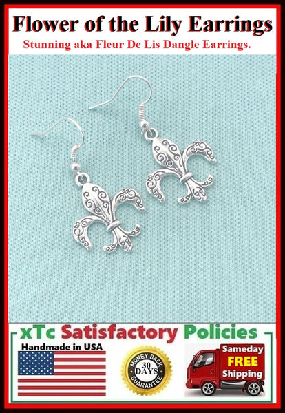 Gorgeous Silver Flower of the Lily Dangle Earrings.