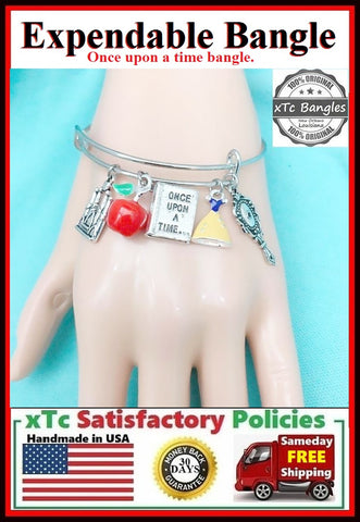 SNOW WHITE, 3D Color Charms Expendable Bangle.