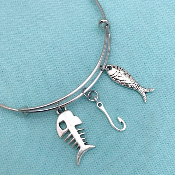 bangle fishing lures Sep Spinner VIB 7500mg 10g 15g metal baits hard fishing Kylebooker Slight bend in the spoon giving it awesome fluttering action Made a bracelet out of