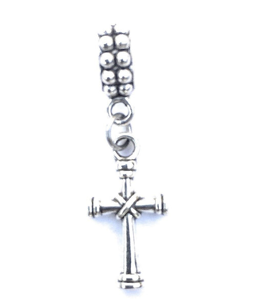 Silver Knotted Cross Charm Bead for European and American Bracelet.